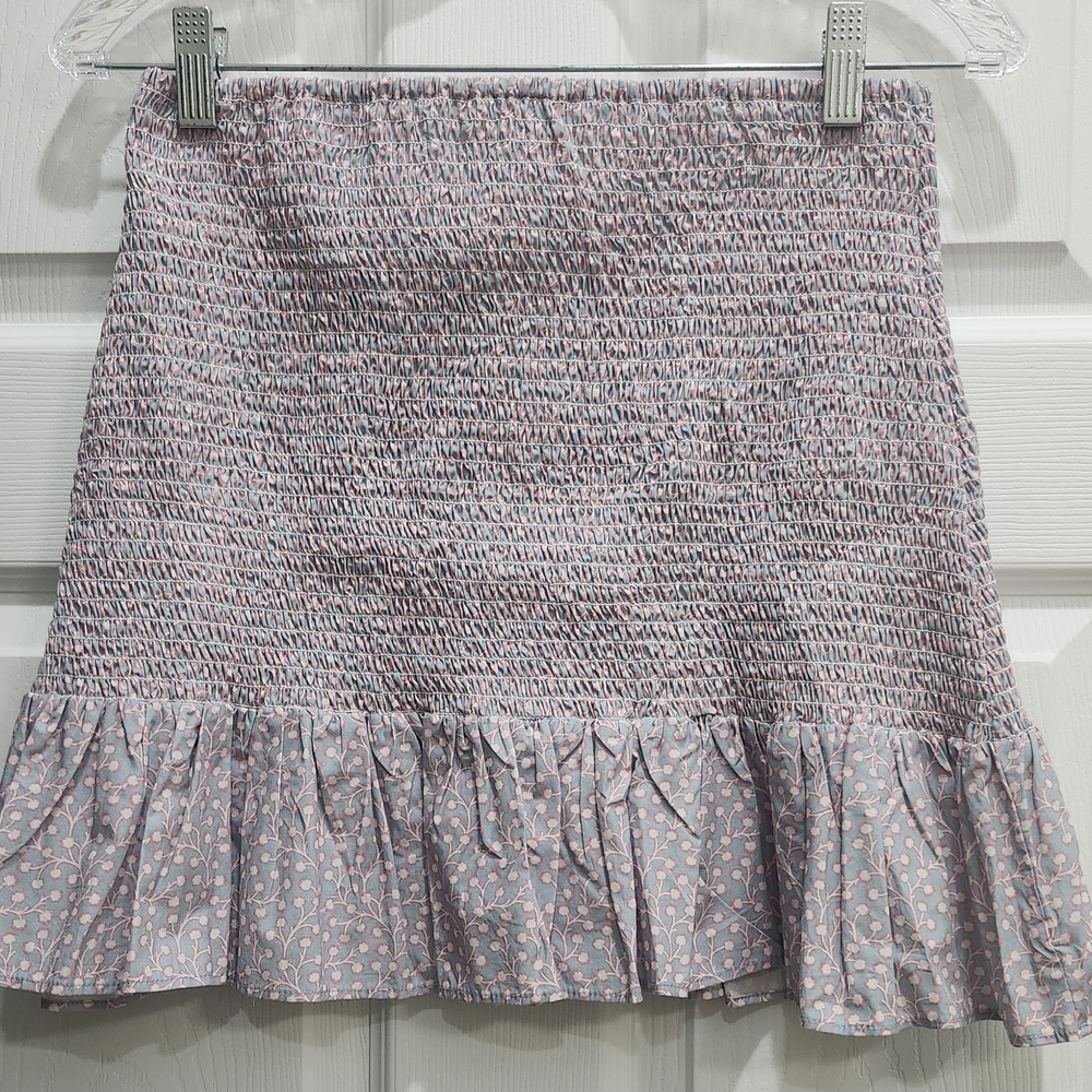 NWT French Connection Smocked Mini Skirt With Ruffled Hem Size Small